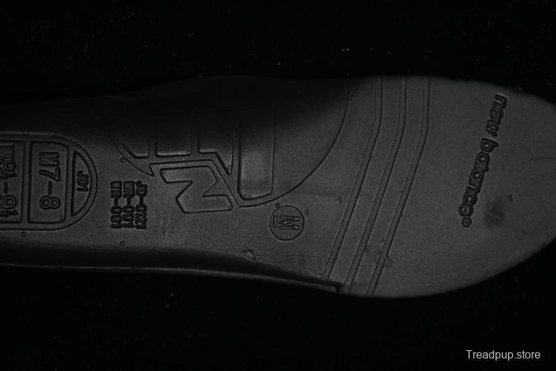 New Balance 990 Series Premium USA-Made Retro Running Shoes with Carbon Midsole - U990BB4