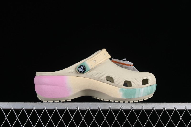 Crocs Classic Clog Cloud Retro Sandals with Adjustable Heel Strap - B.D4