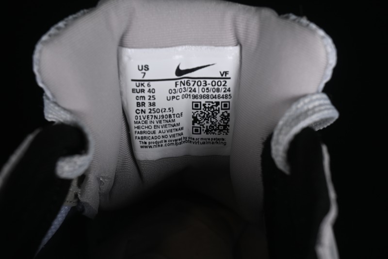 Nike Runtekk V2K Retro Low-Top Running Shoes with Cushlon Midsole and Distressed Effect - FN6703-002