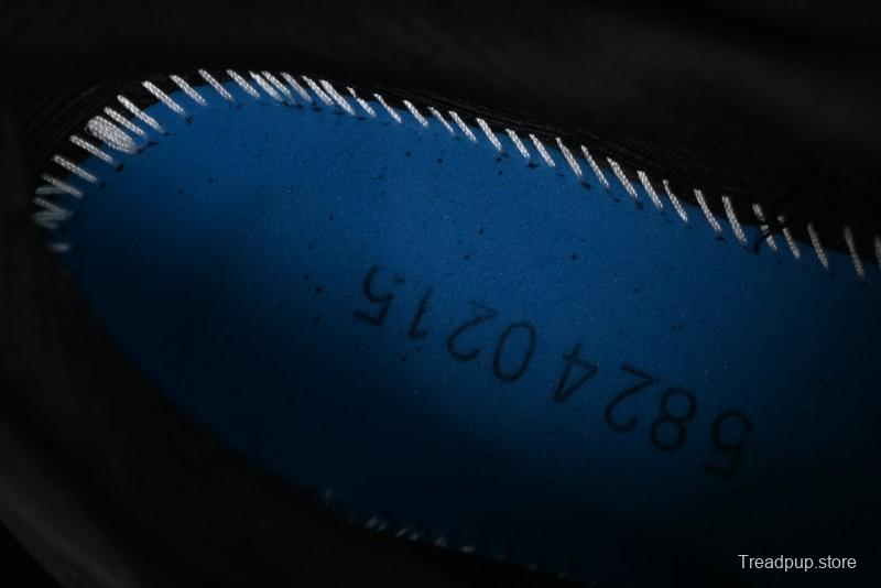 Asics Gel-Kayano 31 Running Shoes with Enhanced Cushioning and Breathable Design - 1011B867-001