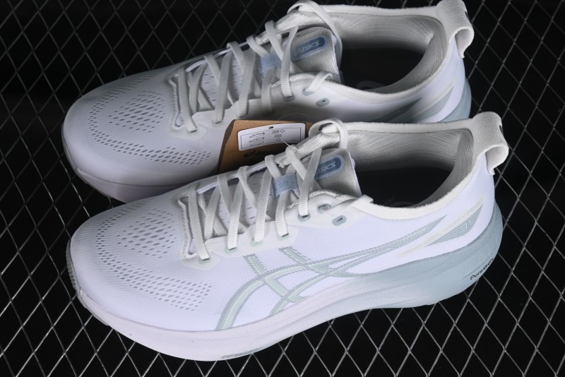 Asics Gel-Kayano 31 Running Shoes with GEL Cushioning and FLYTEFOAM BLAST Technology - 1012B794-101