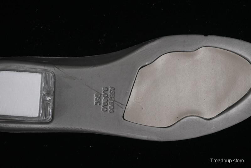 Nike SB Dunk Low Retro Sneakers with Floral Embossed Design and Tiffany Blue Accents - FZ3129-200