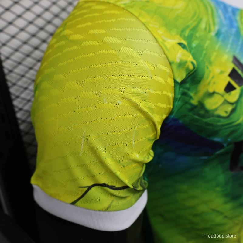 25/26 Player Version Real Madrid Limited Edition Goalkeeper Jersey - Emirates Neon Yellow Marble Design