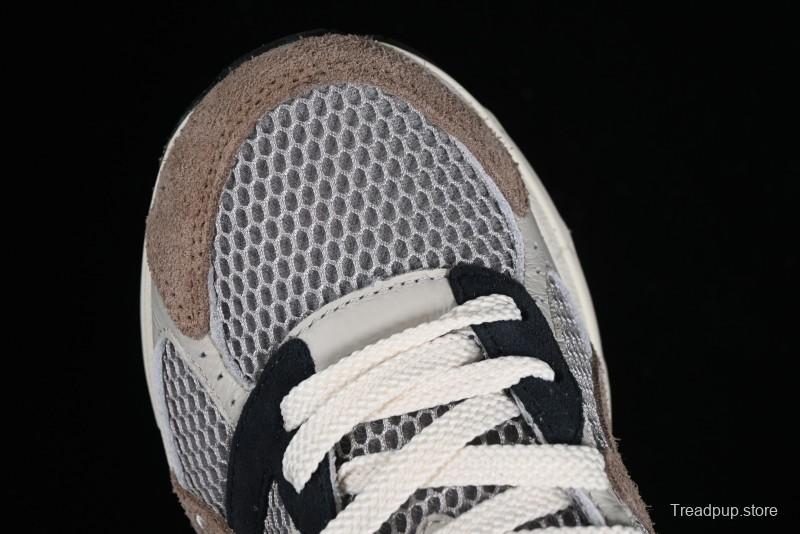 Asics Tiger GEL-1130 Low-Top Casual Running Shoes with GEL Cushioning and Outdoor Style - 1201A487-020