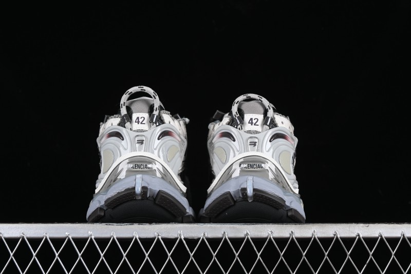 Balenciaga Runner Kith Four Color Retro Casual Sneakers - W3RMU2000