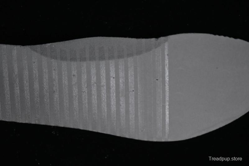 Nike Zoom Vomero 5 Retro Casual Running Shoes with EVA Midsole Cushion - FZ8361-100