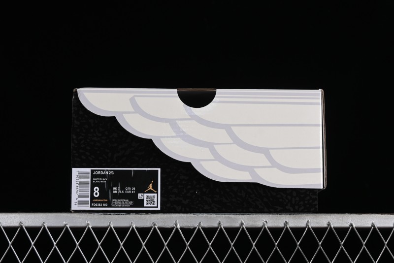 Nike Air Jordan 2/3 Retro Low-Top Basketball Shoes in White/Black - FD0383-100