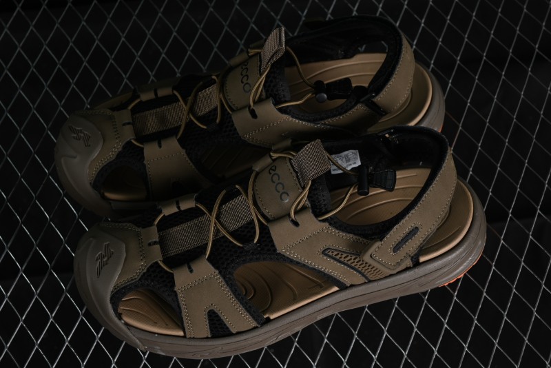 ECCO Offroad Series 2024 Summer New Outdoor Beach Sandals with Anti-Collision Toe and MD Massage Insole - 63133001002