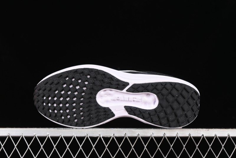 Nike Zoom Winflo 11 Breathable Mesh Cushioned Running Shoes with Air Cushion - FJ9509-001