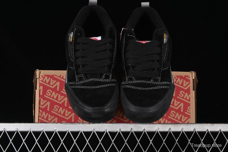 Vans Knu Skool Low Top Retro Casual Vulcanized Slip-On Shoes in Black - VN000CRPBMA