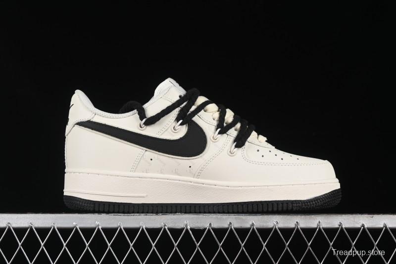 Stussy x Nike Air Force 1'07 Low Casual Sneakers - ZH0316-041