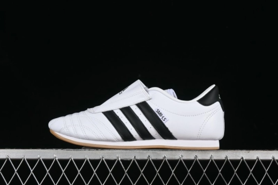 Adidas Originals Taekwondo JQ4774 Low-Top Training Shoes for Comfortable Non-Slip Workouts