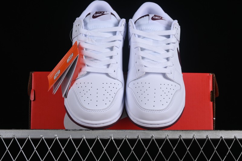 Nike SB Dunk Low White Red Colorway Low-Top Casual Skateboarding Shoes - DV0831-102