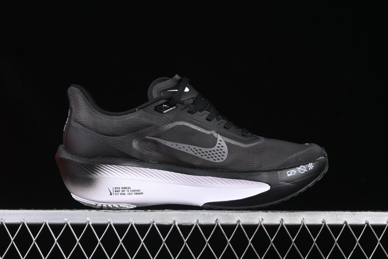 Nike Zoom Fly 6 Lightweight Responsive Running Shoes with Carbon Fiber Plate - FN8454-001