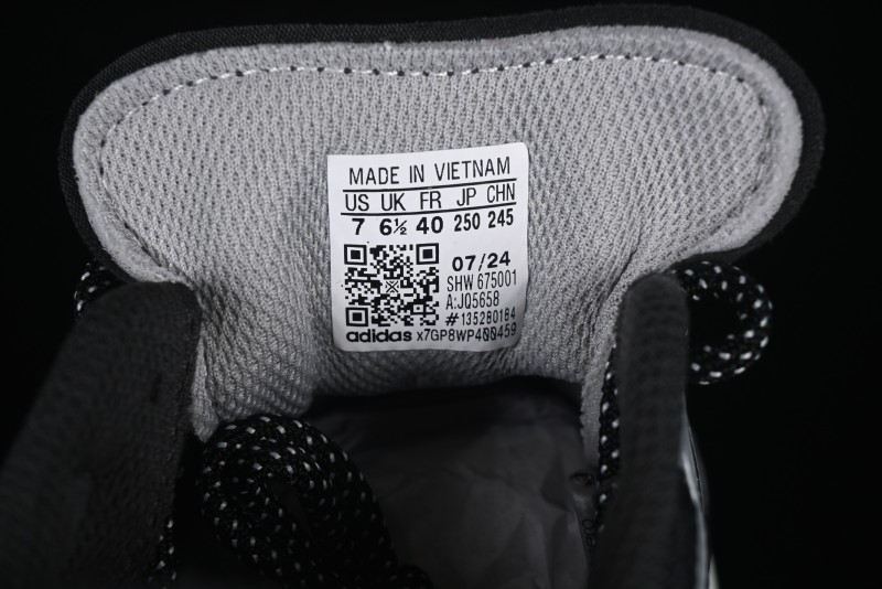 Adidas Adizero Aruku Running Shoes with Swirlfoam Cushioning - JQ5658