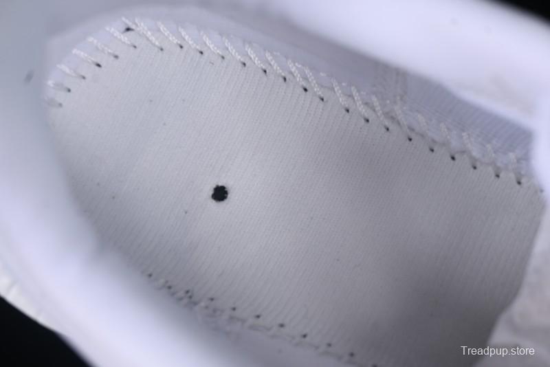 Nike Zoom Fly 6 Lightweight Responsive Running Shoes with React Foam and Carbon Fiber Plate - FN8454-100