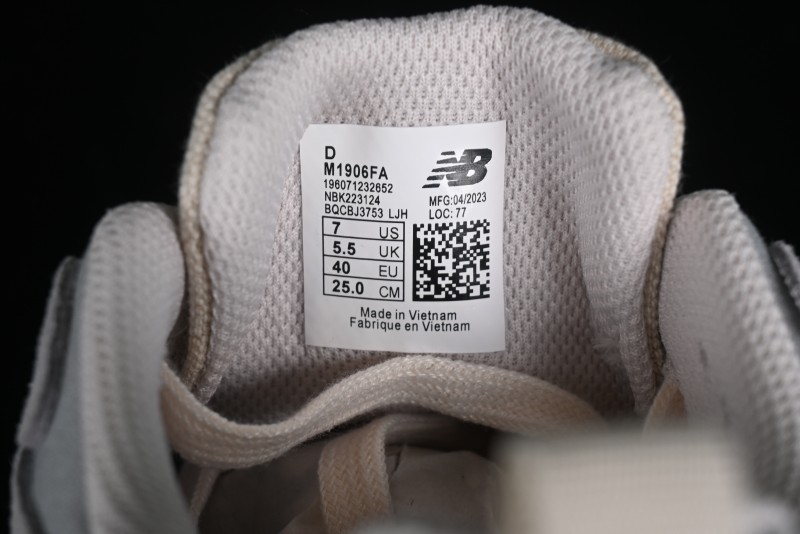 New Balance 1906 Series Retro Dad Style Casual Running Shoes - M1906FA
