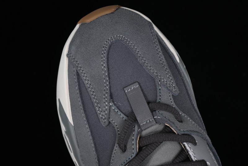Adidas Yeezy Boost 700 Magnet Reflective Running Shoes - FV9922