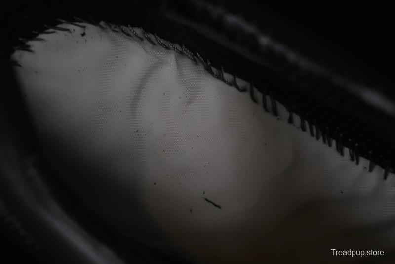 ECCO BIOM C Leather Running Shoes with Anti-Tear Technology and Trendy Color Design - 80046451052