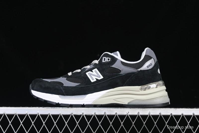 New Balance Made In USA 992 Classic Retro Running Sneakers with Superior Comfort - M992BK