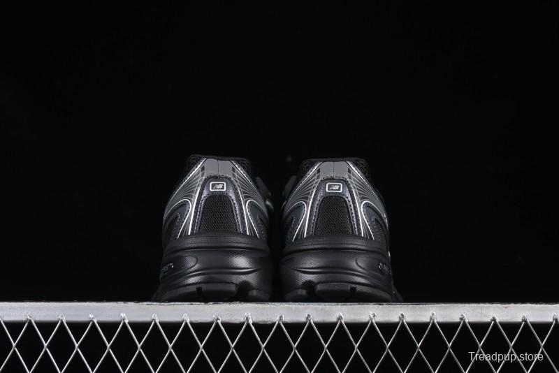 New Balance 740 Black and Silver Retro Running Sneakers for Men