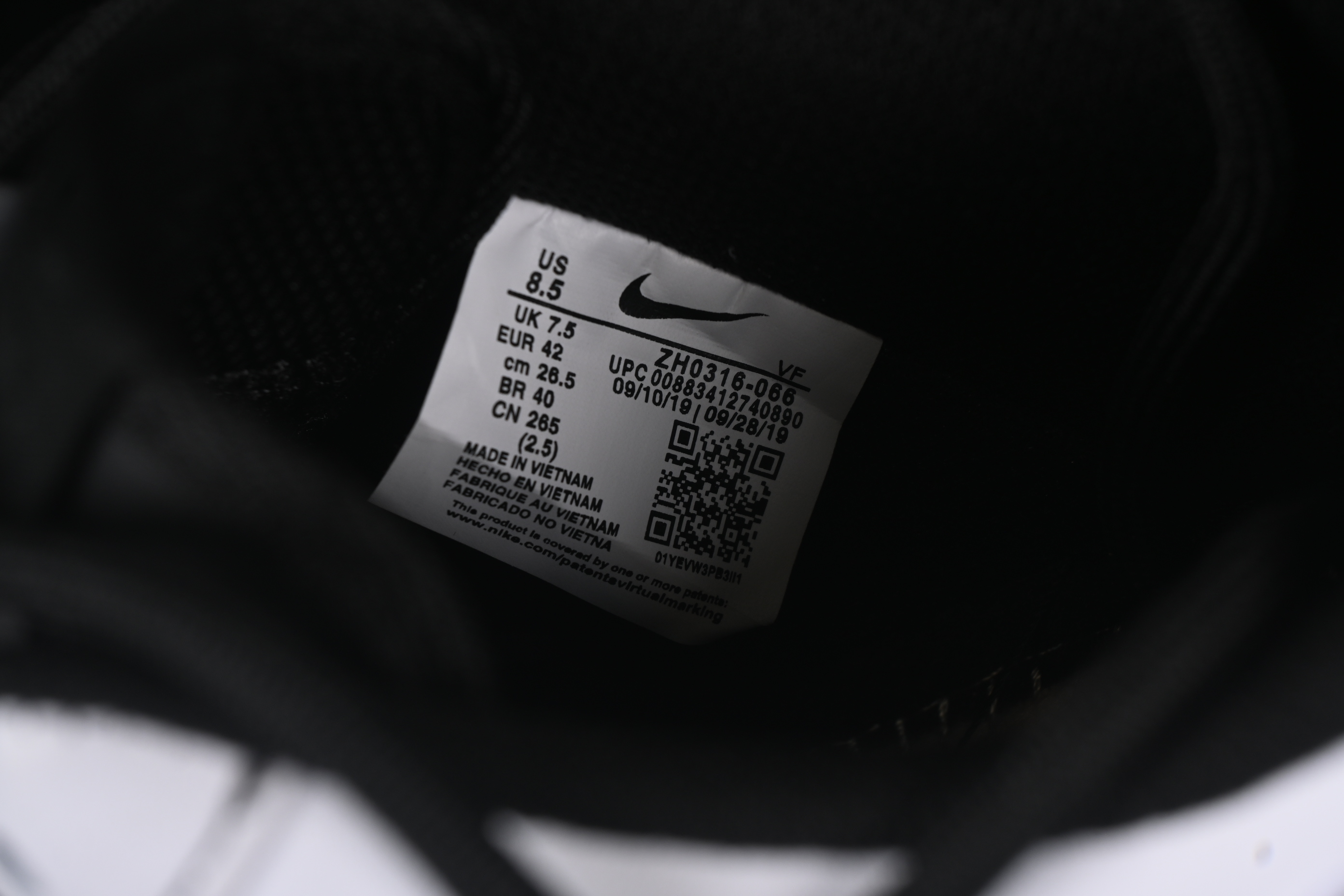 Nike Air Force 1'07 Low Casual Sneakers with Full-Length Air Cushion - ZH0316-066
