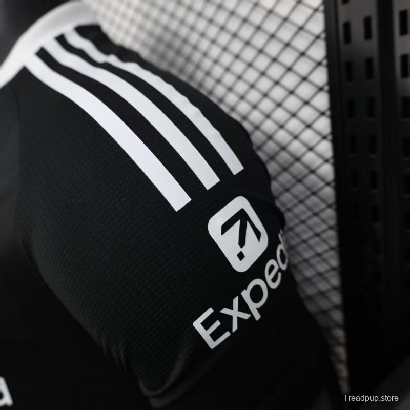 Player Version 25/26 Liverpool Black Goalkeeper Jersey