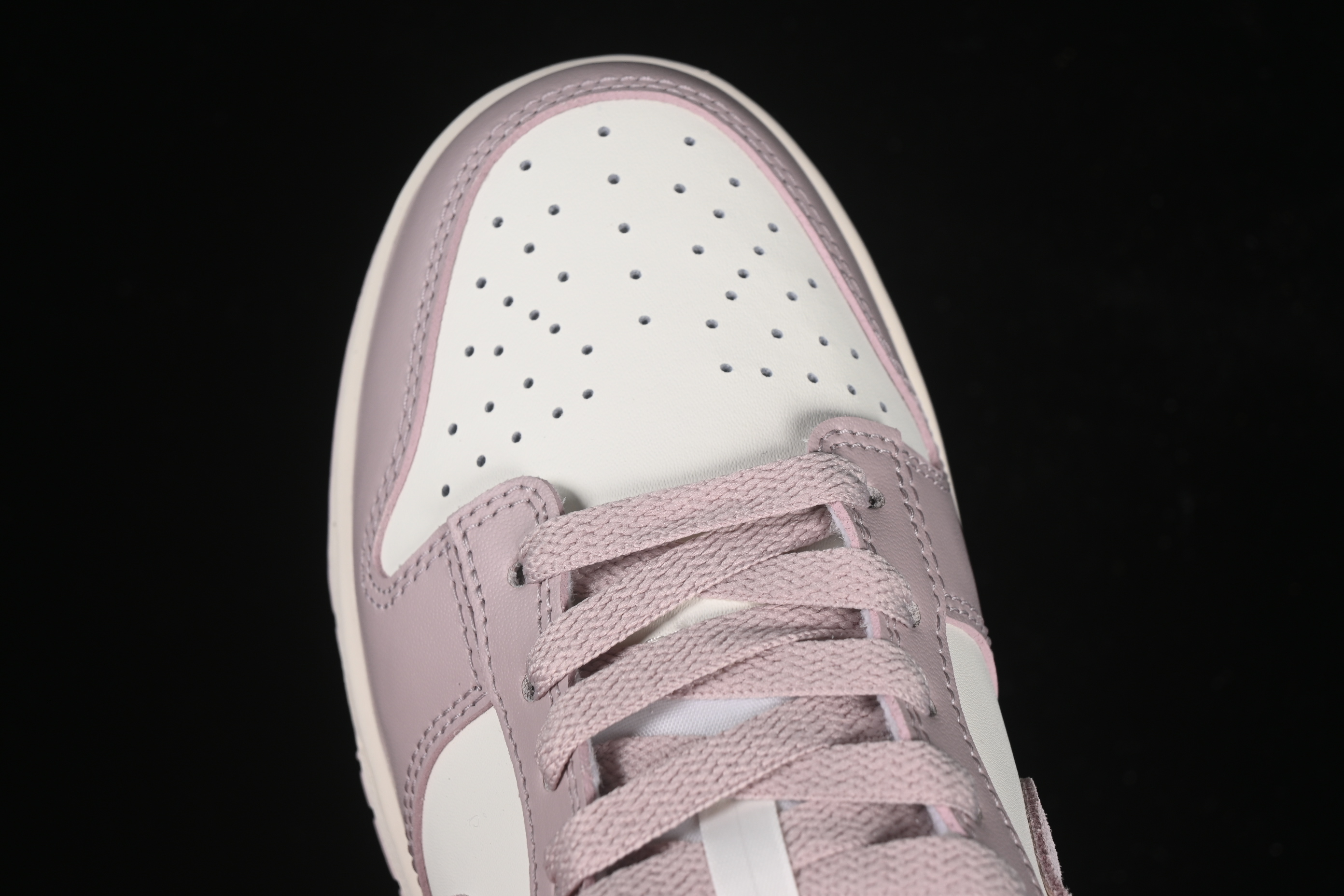 Nike SB Dunk Low White Light Purple Low-Top Casual Skate Shoes - FB9109-122