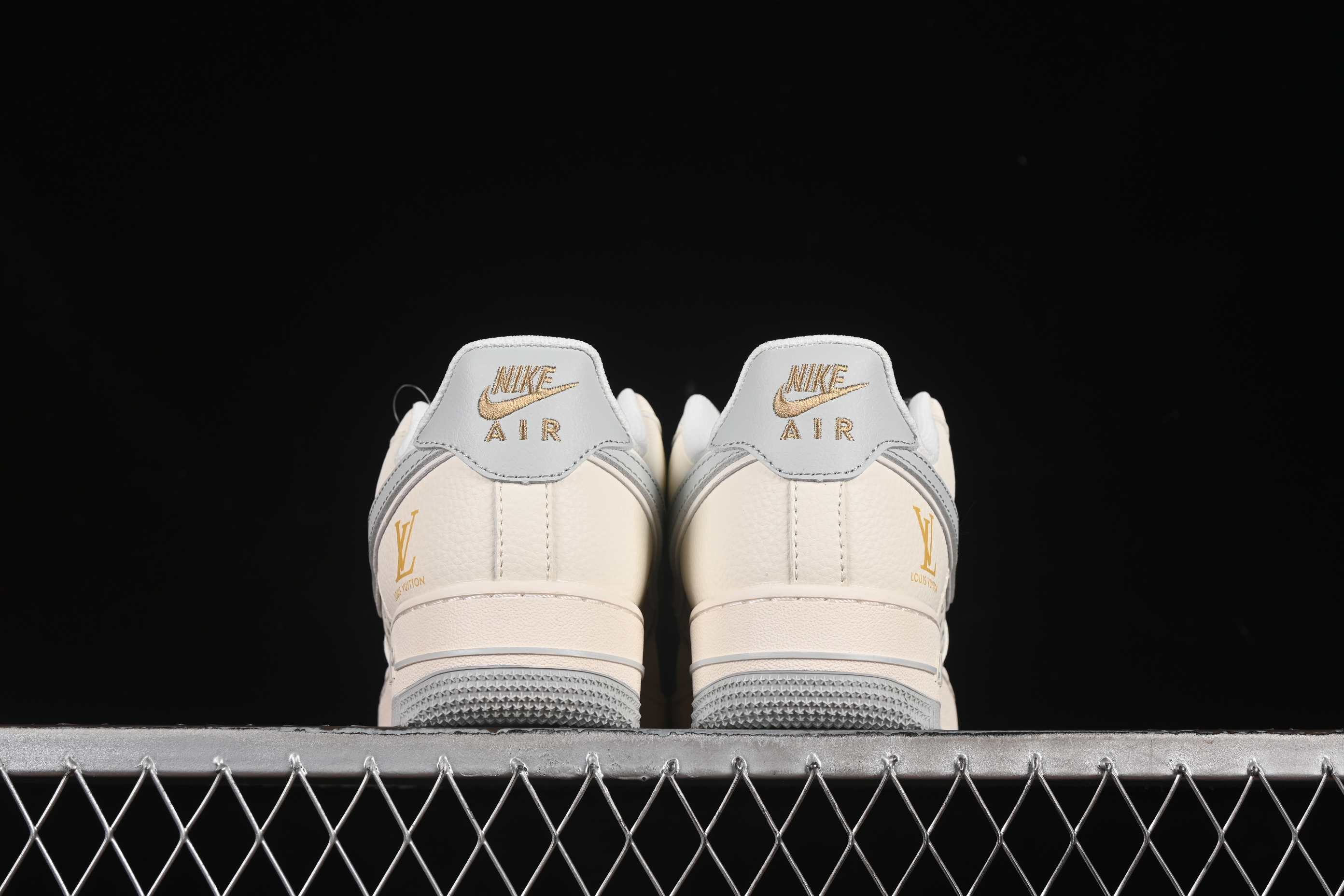 Nike Air Force 1'07 Low LV Collaboration Print Small Gold Swoosh Casual Sneakers - XX3168-159