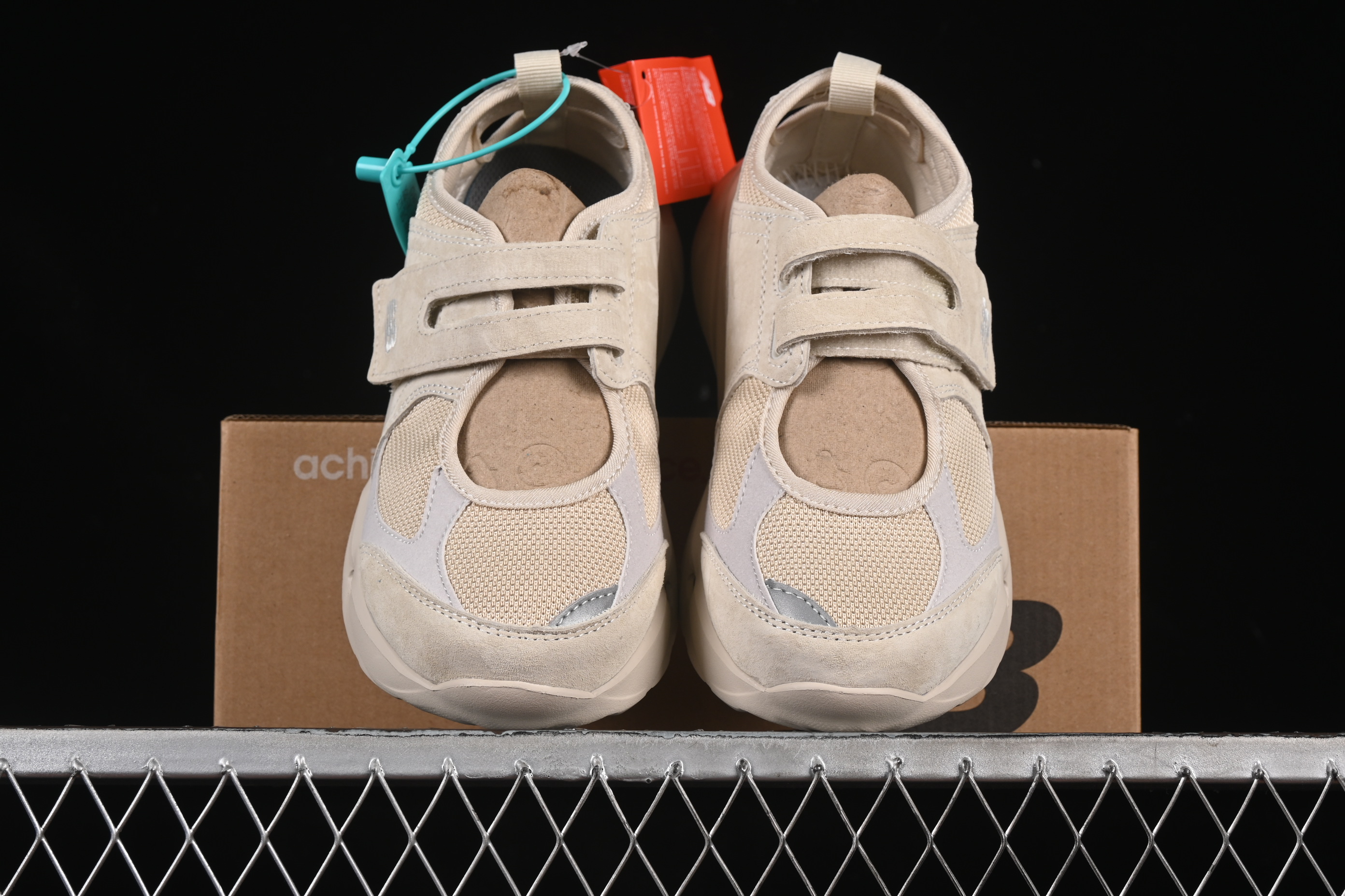 New Balance Breeze Low-Top Breathable Lifestyle Casual Shoes for Summer - SD2203IV