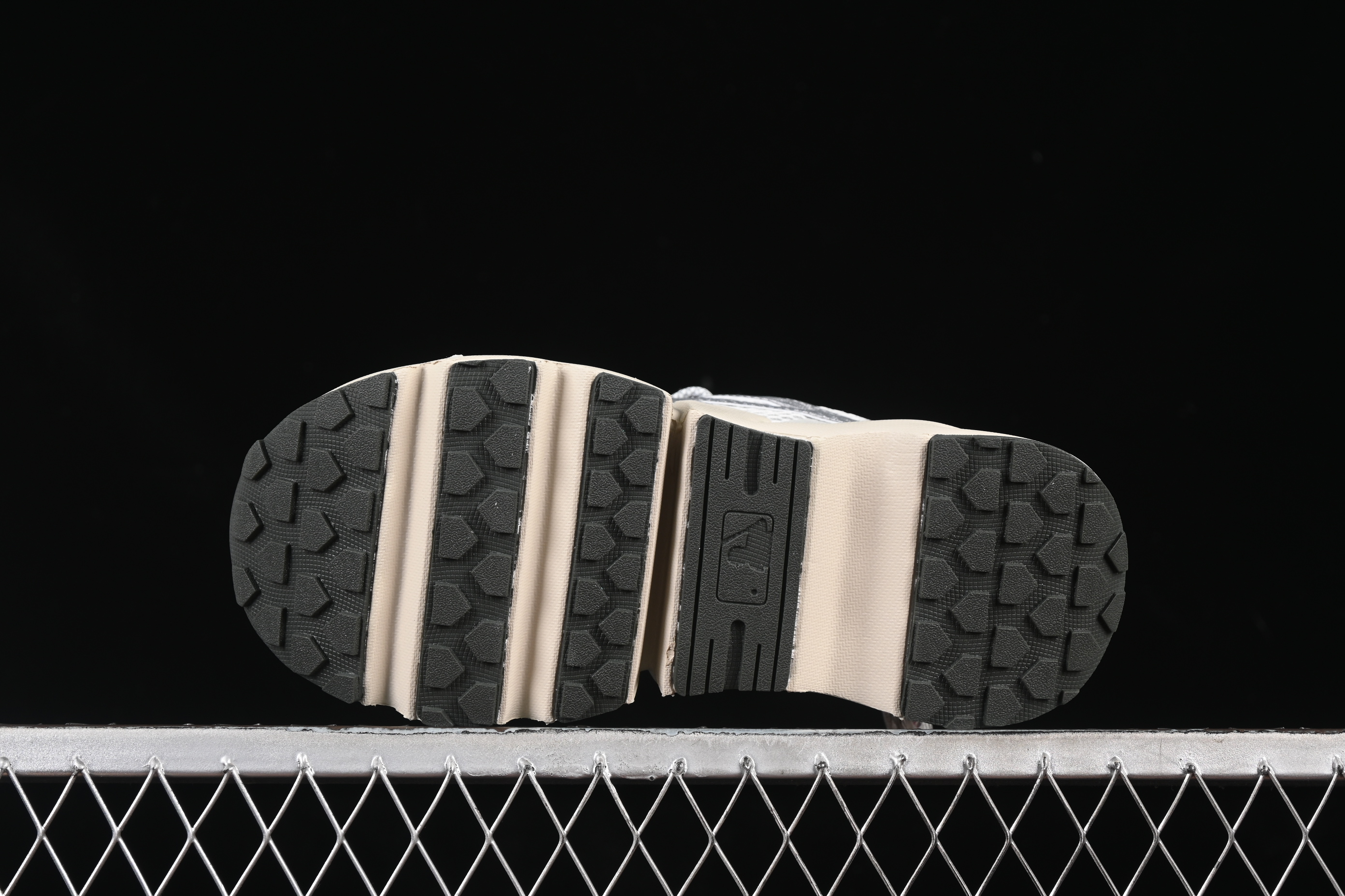 New York Yankees MLB Dome Runner Thick-Sole Hollow-Out Height-Increasing Casual Running Shoes - 3ARND015N50SIS