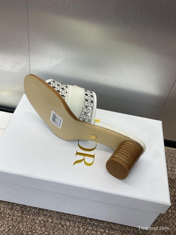 2025 Women Dior White Leather Sandals CD Pattern Low Heel KFY00310