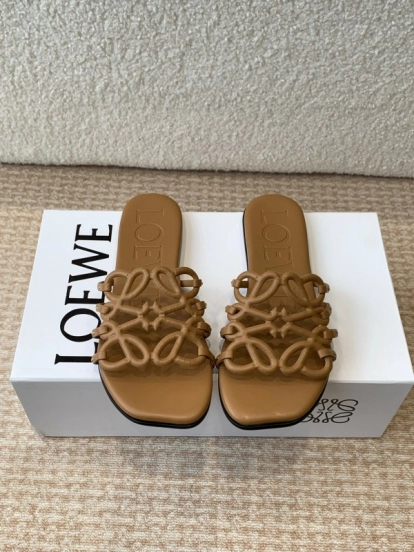 2025 Loewe Brown Leather Slippers KFY00250