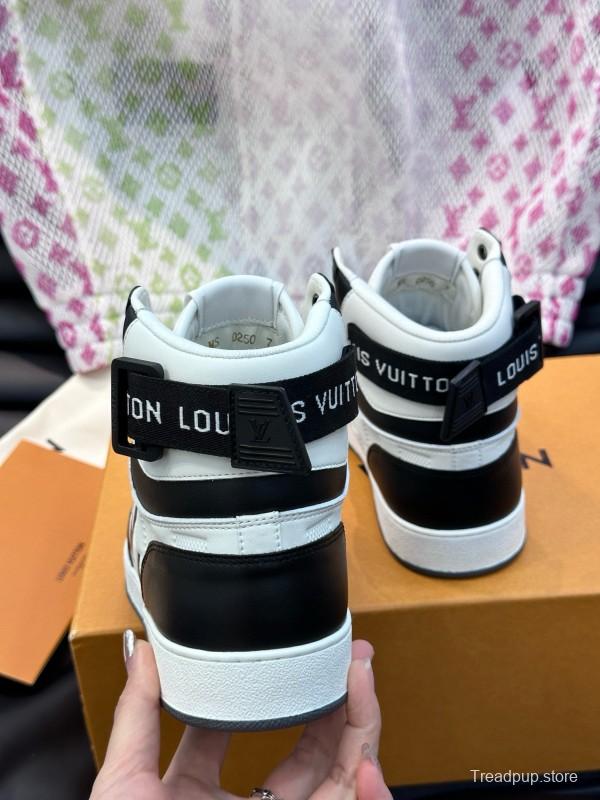 2024 Men Louis Vuitton Black White Leather High Top Sneakers MJ00420