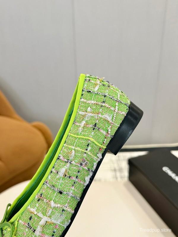 2025 Women Chanel Green Black Lambskin Ballet Flats LY00250