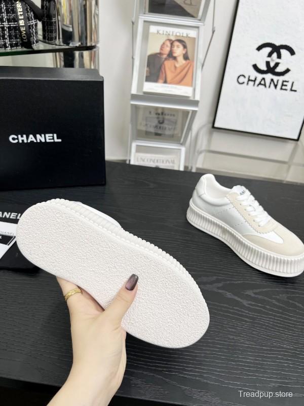 2025 Women Chanel White Leather Suede Sneakers LY00270