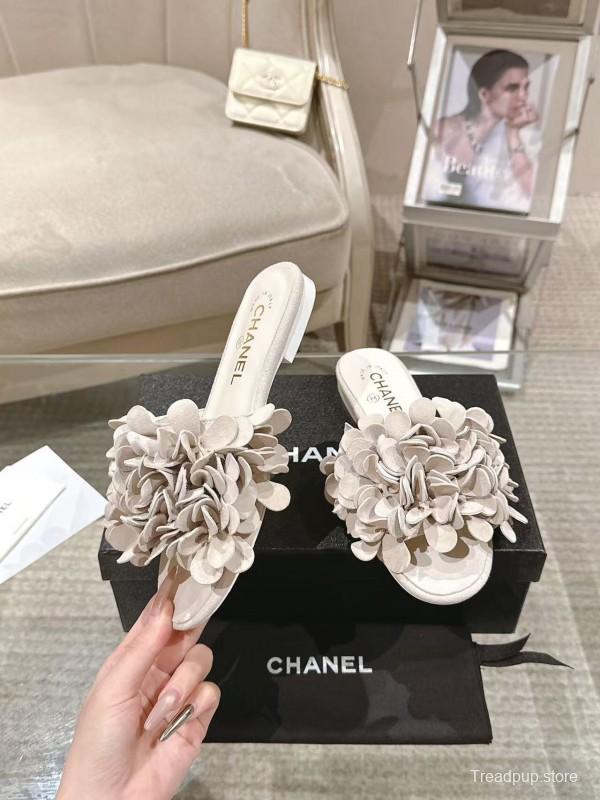 2025 Women Chanel Beige Leather Mules Floral Decoration