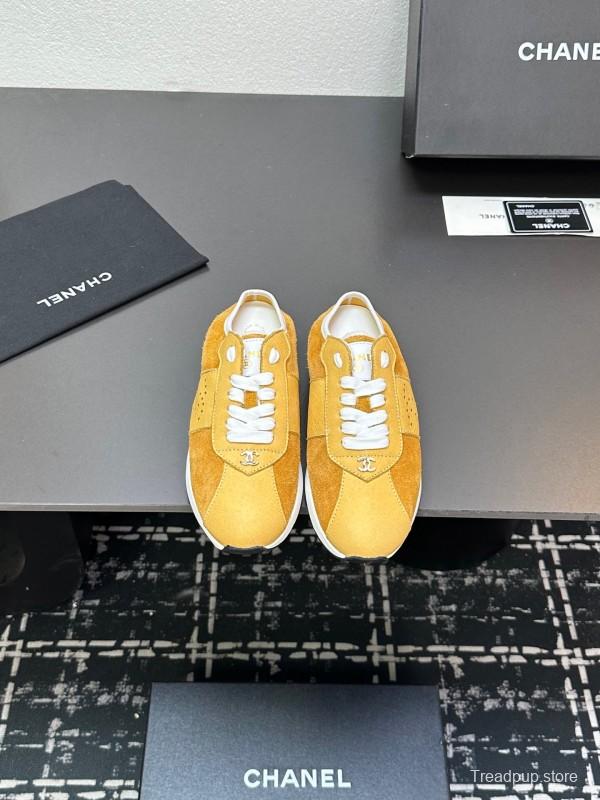 2025 Women Chanel Yellow Suede Casual Sneakers Handmade CC Logo LY00360(F)