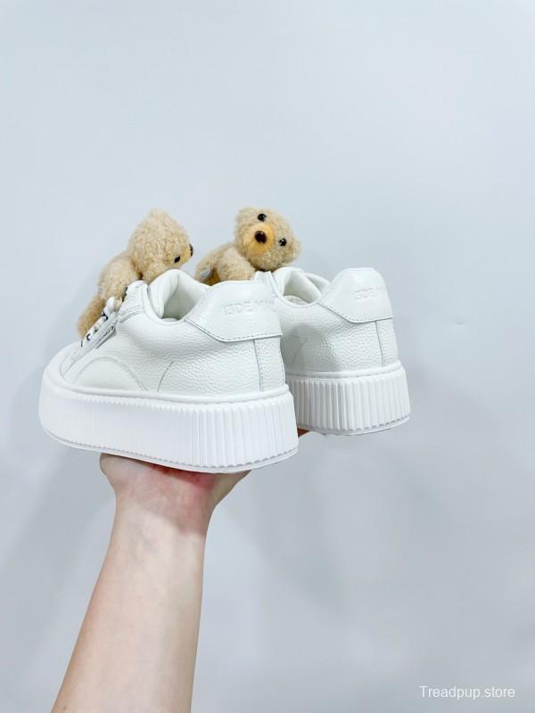 2025 Women 13DE MARZO White Leather Sneakers Plush Toy KFY00300