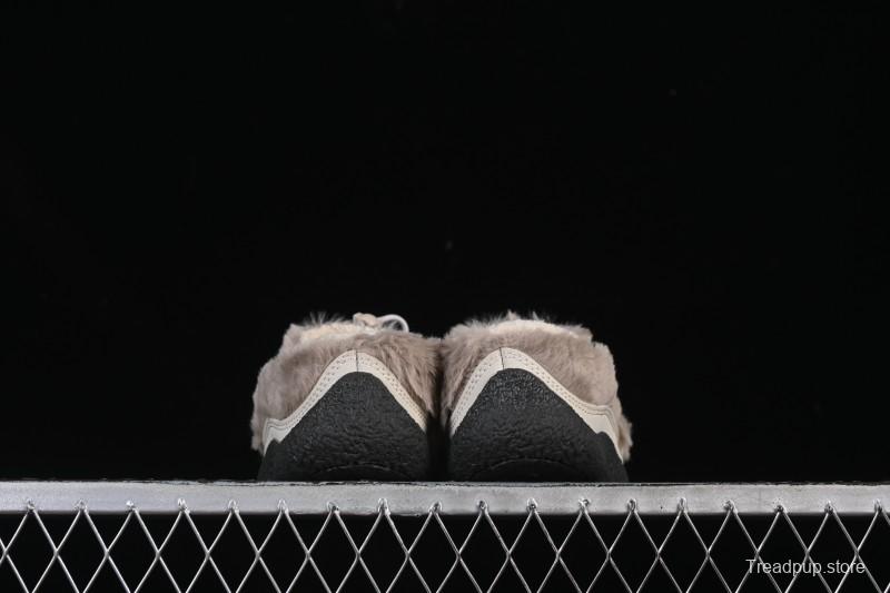 Keen Howser III Slide Winter Plush Casual Lifestyle Shoe - 1029434