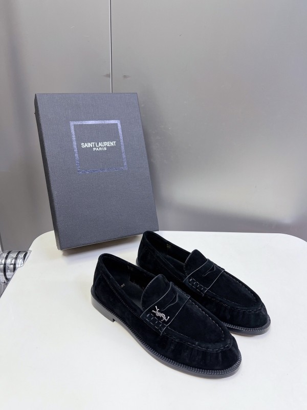 Saint Laurent Classic Loafer Flats - KFY00350