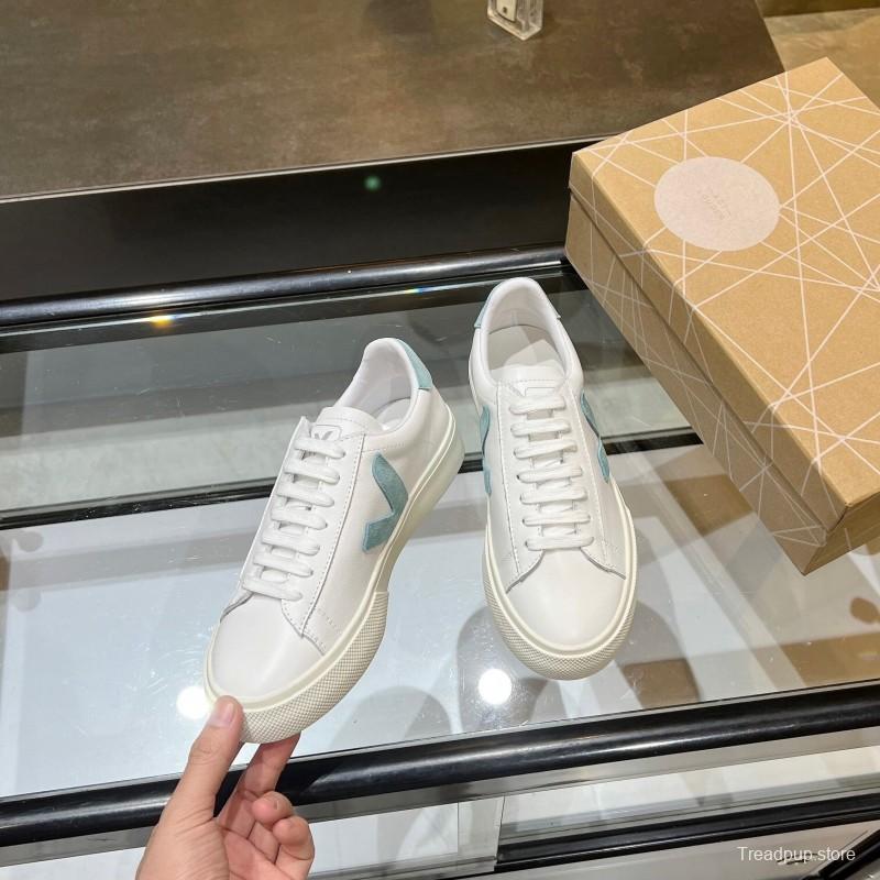 VEJA Classic White Sneakers V Logo Lace-Up Retro Flat Platform Casual Sports Shoes - LY00220