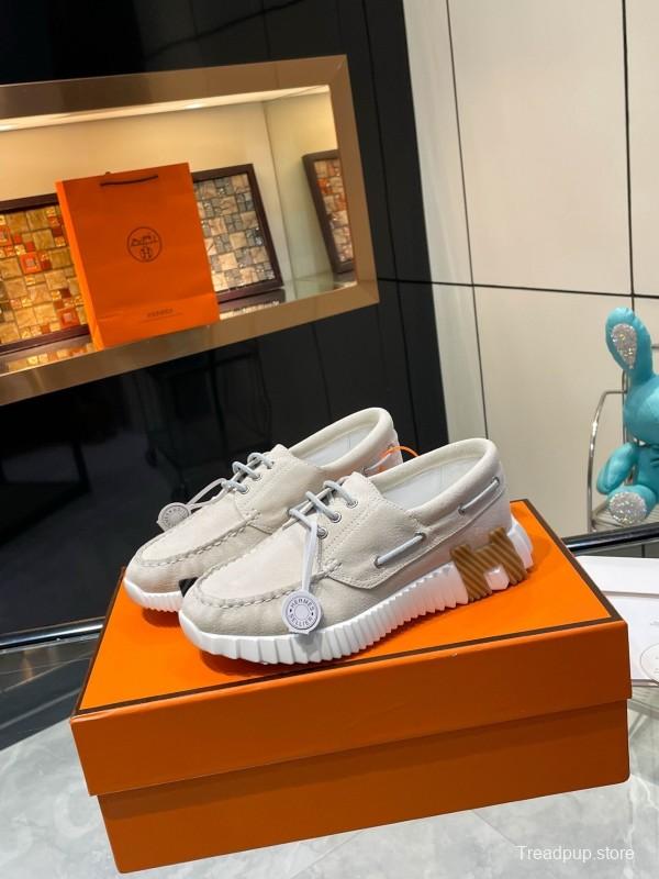 Hermès Classic Casual Sports Shoes with Exaggerated H Logo and Custom Sole - LY00300