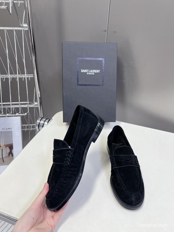 Saint Laurent Classic Loafer Flats - KFY00350
