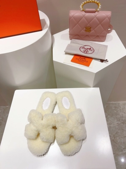 Hermes Teddy Wool H Slippers Flat Fur Slides - LY00240