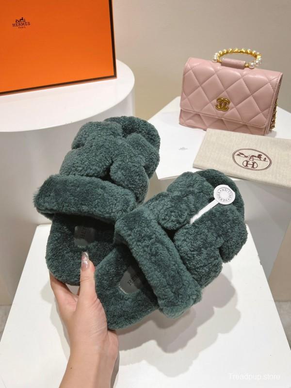 H Love Erjiu Full Wool Slippers with Slightly Curled Wool - LY00270
